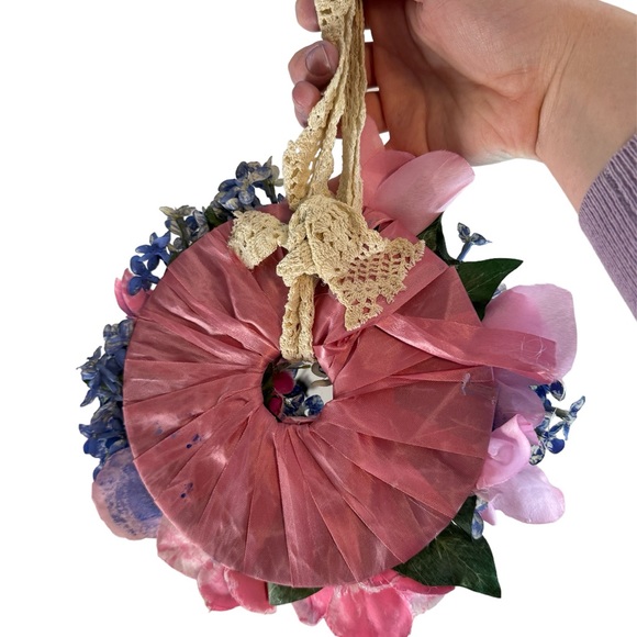 Spring wreath - Picture 3 of 8